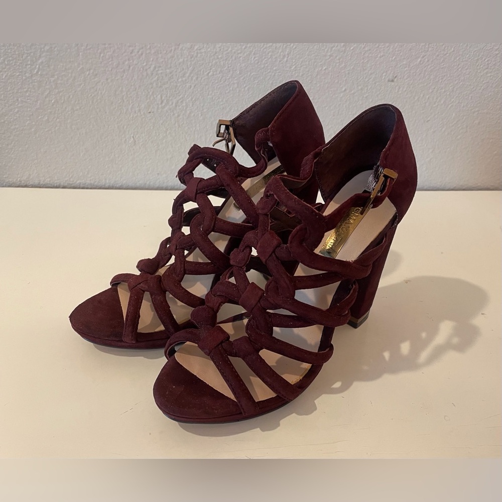 BCBGMaxAzria Women’s Burgundy Strappy Heels Size 6 B